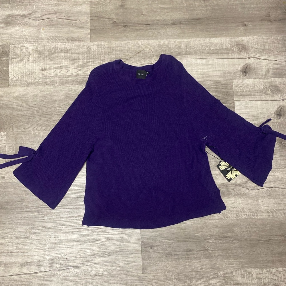 Cliché Bell Sleeves Sweater